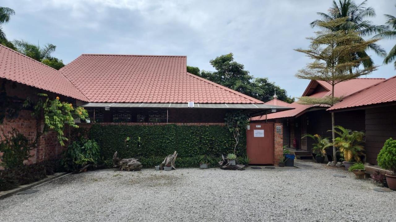 Homestay Umbai Kelana Merlimau Zewnętrze zdjęcie